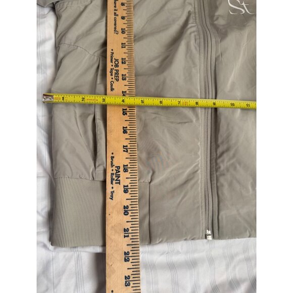 Lululemon Women's Reversible Bomber Jacket Size 6 Polyester & Nylon Beige. - Picture 8 of 14